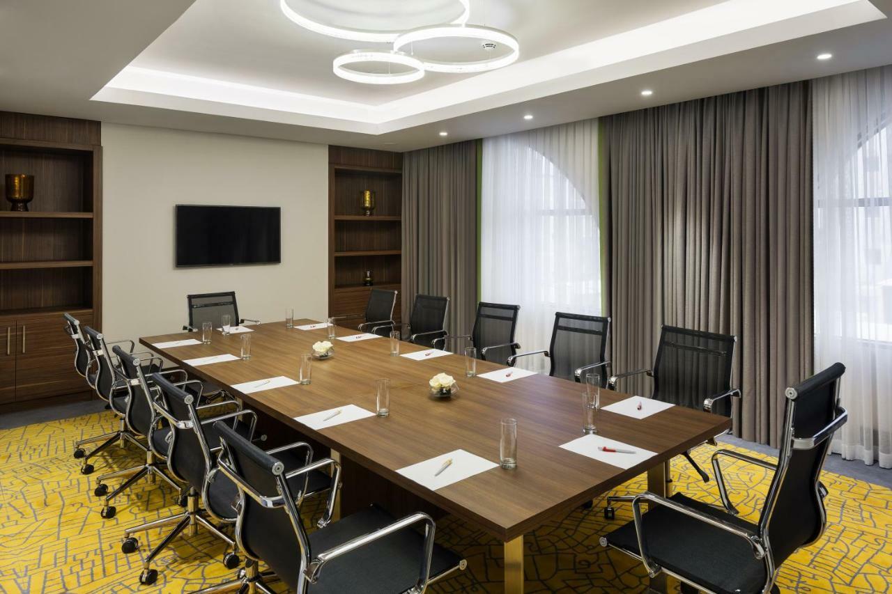 Park Inn By Radisson Makkah Aziziyah Mecca ภายนอก รูปภาพ Meeting room